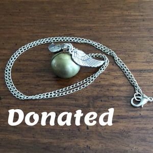 ⚡️ Harry Potter ⚡️ Golden Snitch locket necklace